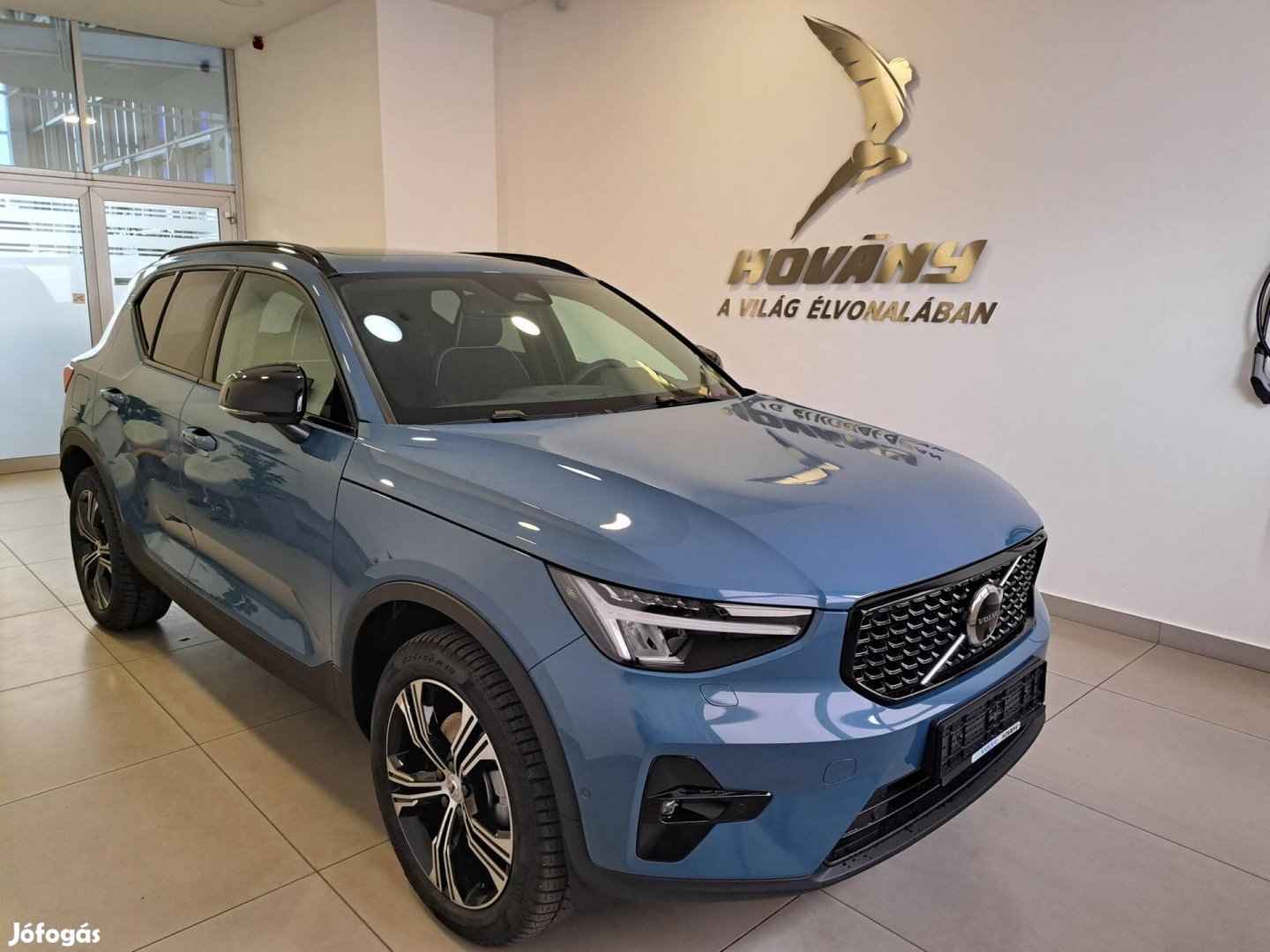Volvo XC40 2.0 [B4] Mhev Plus Dark DCT Egyedi B...